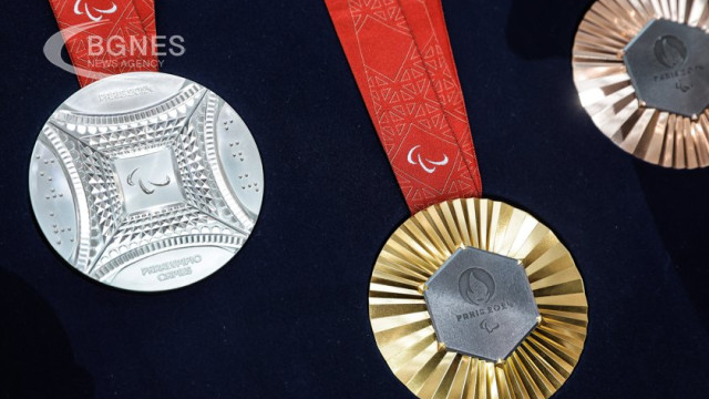 FRANCE OLYMPICS GAMES MEDALS